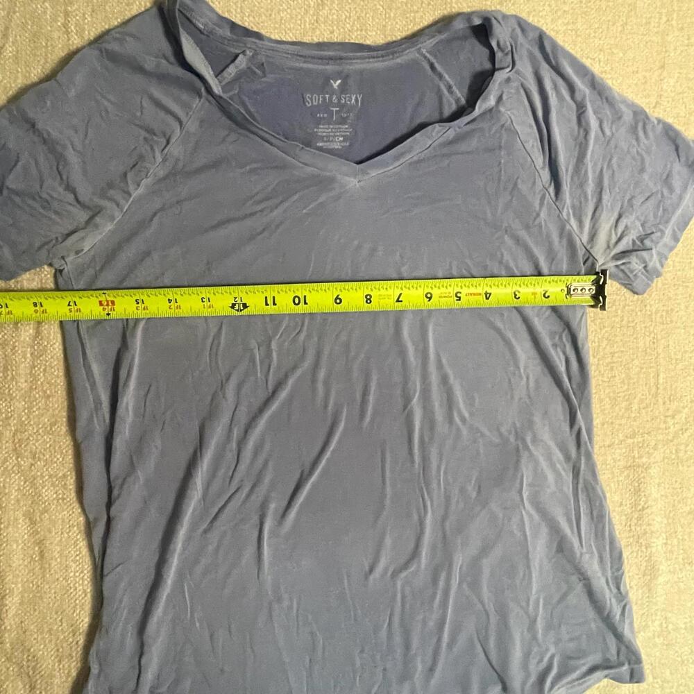 American Eagle Blue Faded Soft & Sexy V-Neck T-Shirt - Oversized - Size Small - Picture 3 of 7